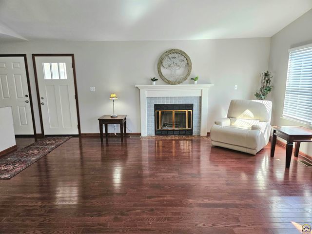 2301 SE Adams St, Topeka, KS 66605