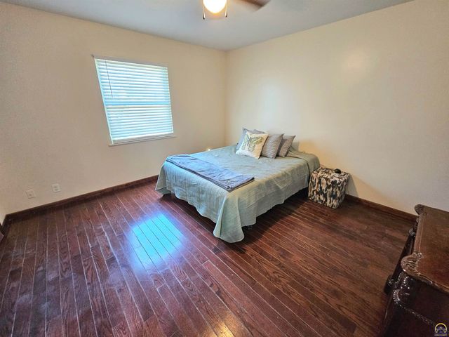 2301 SE Adams St, Topeka, KS 66605