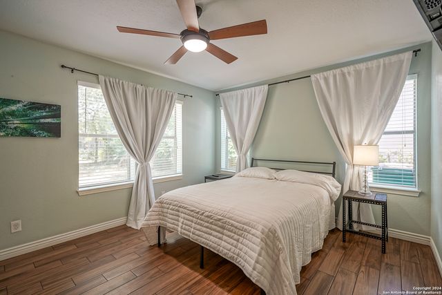 530 E MYRTLE ST, San Antonio, TX 78212