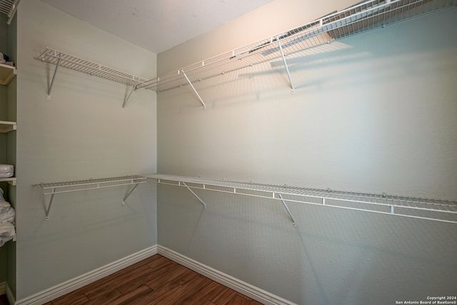 530 E MYRTLE ST, San Antonio, TX 78212