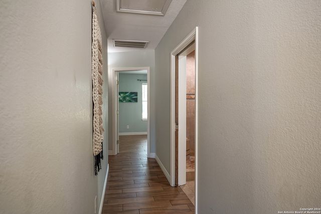 530 E MYRTLE ST, San Antonio, TX 78212