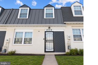 1939 VILLAGE GREEN DR #U-207, Landover, MD 20785