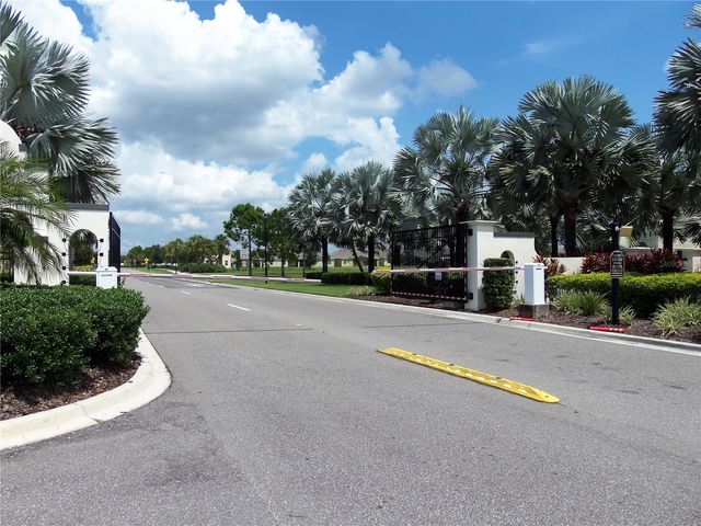 15208 LAS OLAS PLACE, Bradenton, FL 34212