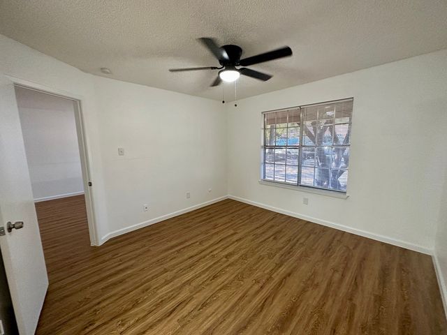 627 Mcqueary Street 629, Arlington, TX 76012