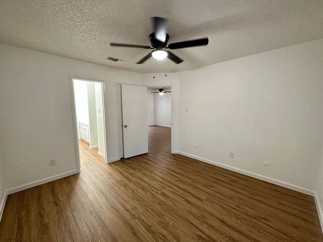 627 Mcqueary Street 629, Arlington, TX 76012