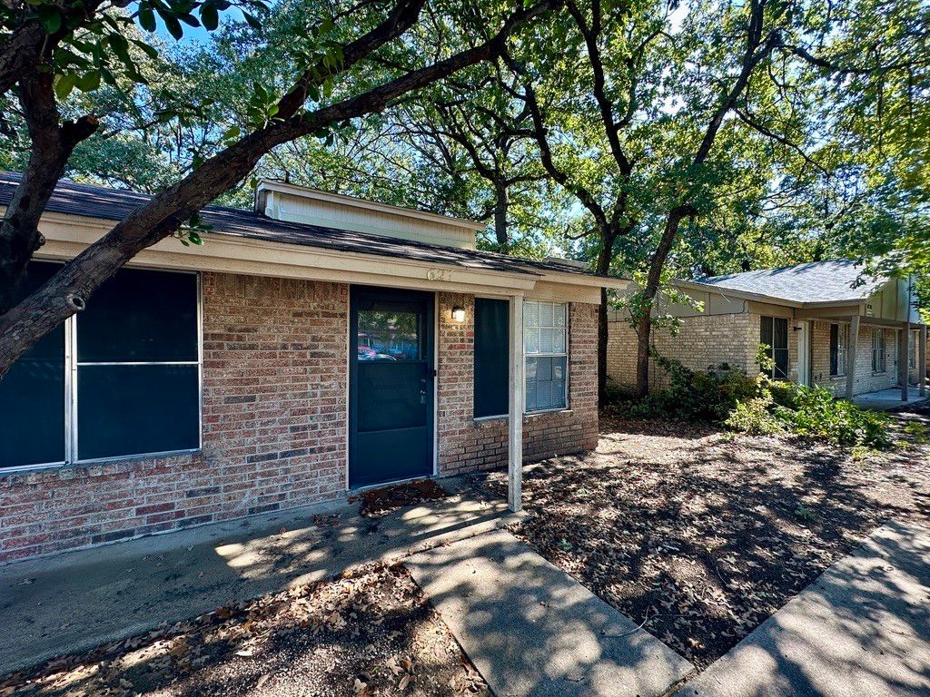 627 Mcqueary Street 629, Arlington, TX 76012