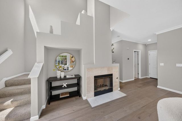 180 Espinosa Lane, Mountain View, CA 94043