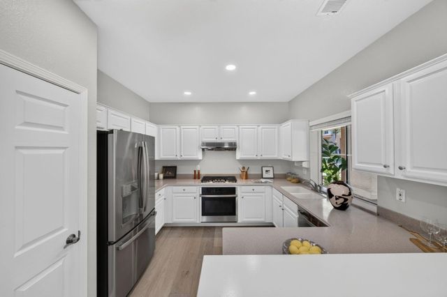 180 Espinosa Lane, Mountain View, CA 94043