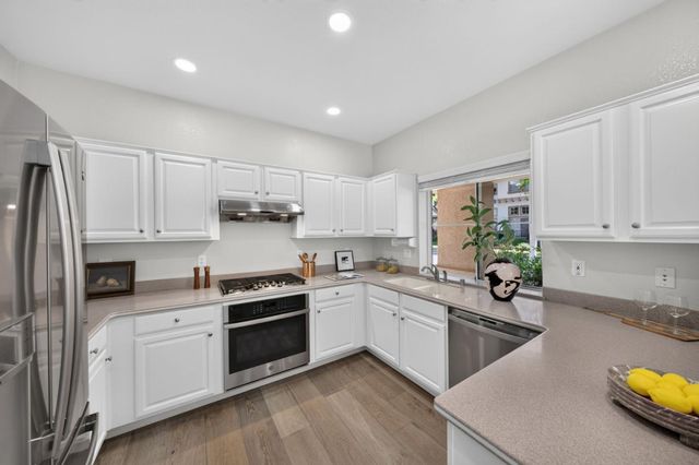 180 Espinosa Lane, Mountain View, CA 94043