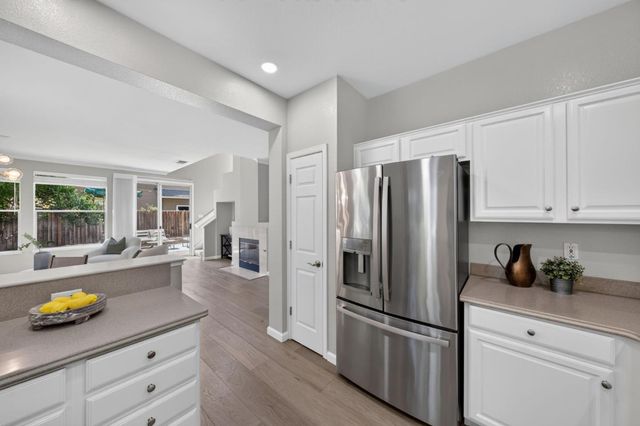 180 Espinosa Lane, Mountain View, CA 94043