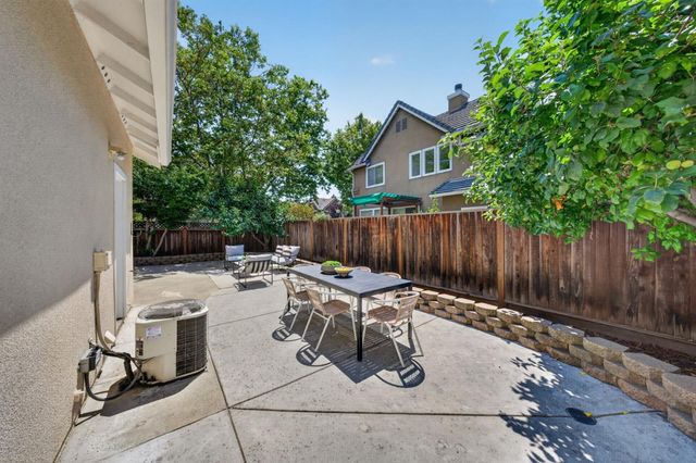 180 Espinosa Lane, Mountain View, CA 94043
