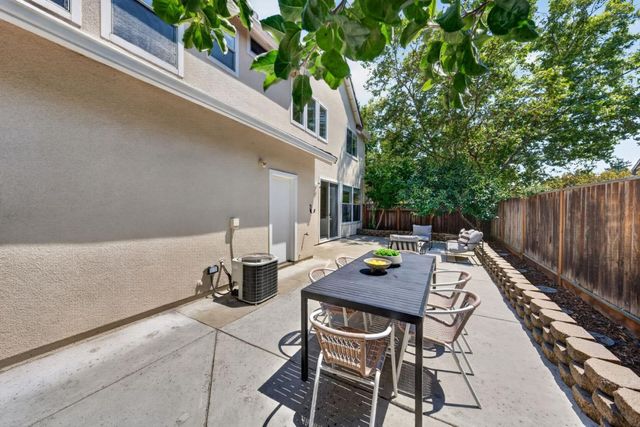 180 Espinosa Lane, Mountain View, CA 94043
