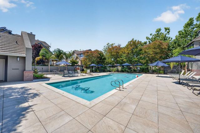 180 Espinosa Lane, Mountain View, CA 94043