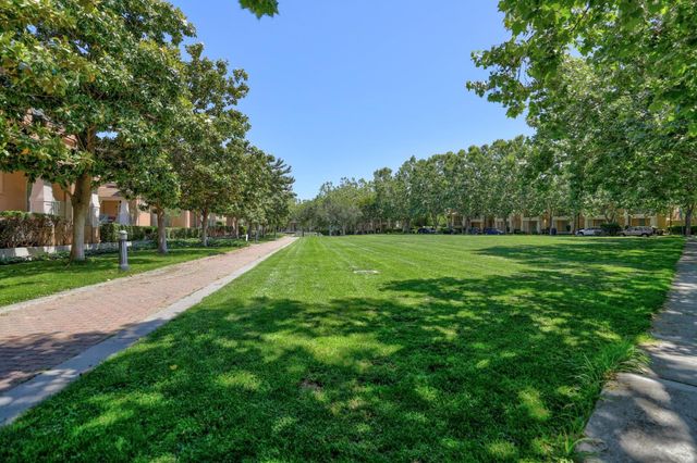 180 Espinosa Lane, Mountain View, CA 94043