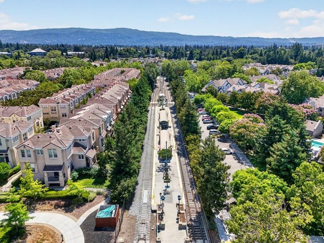 180 Espinosa Lane, Mountain View, CA 94043