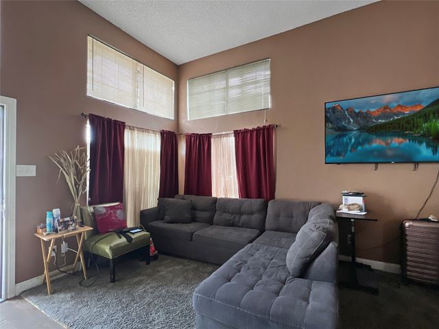 10304 Carolina Oaks Drive, Dallas, TX 75227