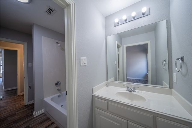 3762 Chesapeake Drive, Frisco, TX 75034