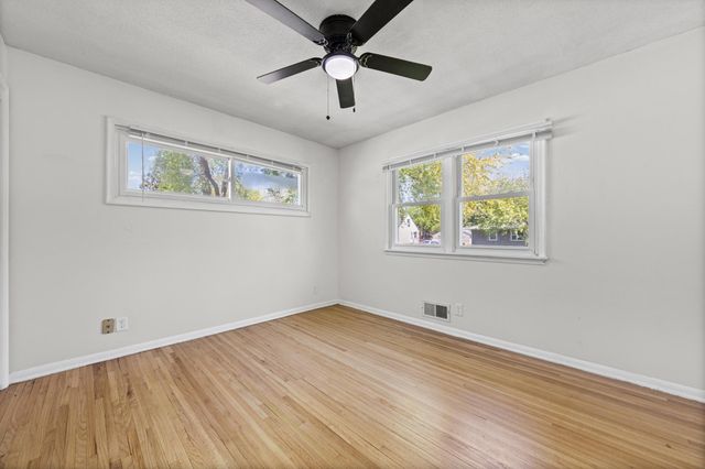 2134 Garnet Drive, Eagan, MN 55122