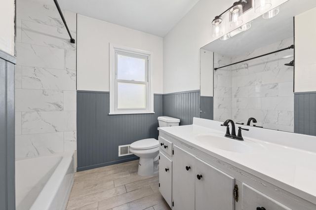 2134 Garnet Drive, Eagan, MN 55122