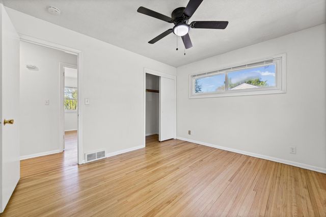 2134 Garnet Drive, Eagan, MN 55122