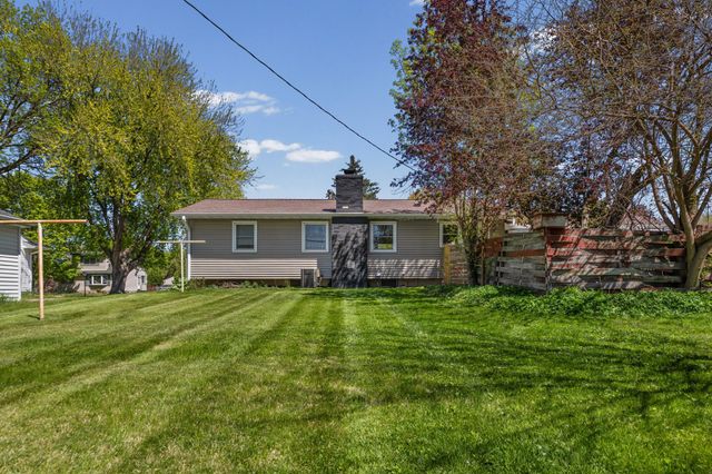 2134 Garnet Drive, Eagan, MN 55122