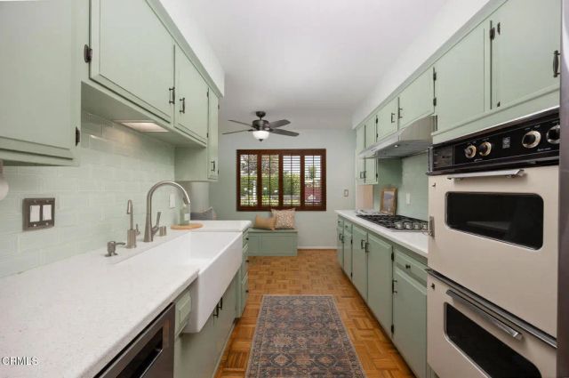 4733 Angeles Crest Highway, La Canada Flintridge, CA 91011