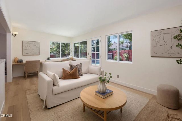4733 Angeles Crest Highway, La Canada Flintridge, CA 91011