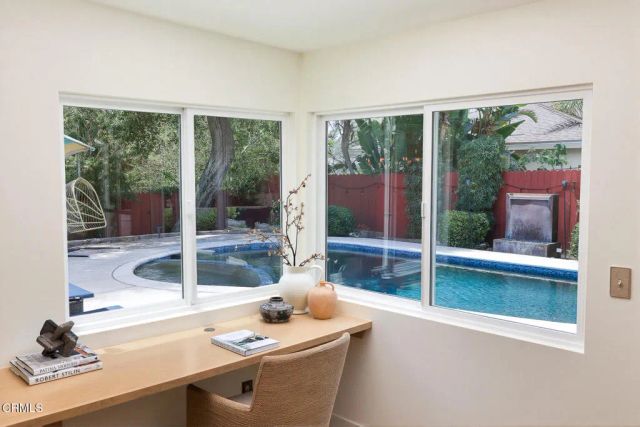 4733 Angeles Crest Highway, La Canada Flintridge, CA 91011