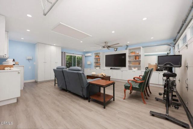 4733 Angeles Crest Highway, La Canada Flintridge, CA 91011