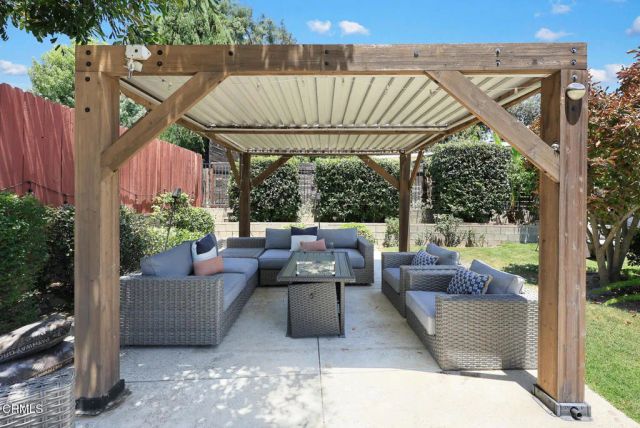 4733 Angeles Crest Highway, La Canada Flintridge, CA 91011
