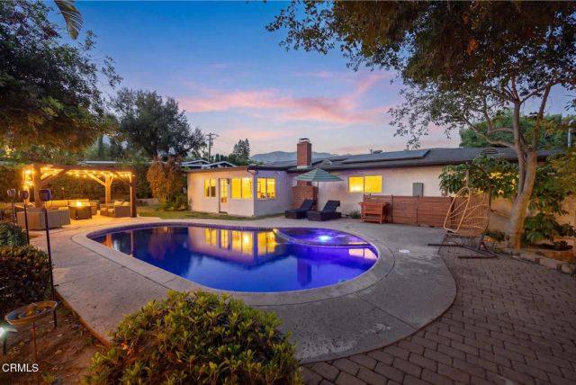 4733 Angeles Crest Highway, La Canada Flintridge, CA 91011