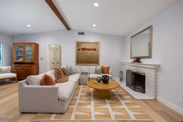 4733 Angeles Crest Highway, La Canada Flintridge, CA 91011