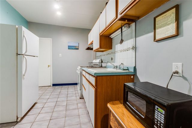 2242 Milligan Ave, Swissvale, PA 15218