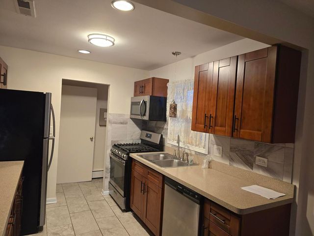 8441 S King Drive, Chicago, IL 60619