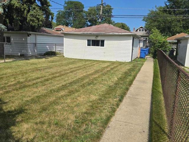 8441 S King Drive, Chicago, IL 60619