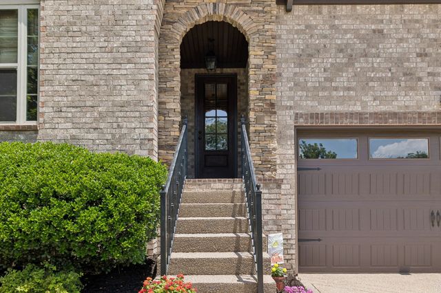2553 Hessey Pass, Mount Juliet, TN 37122