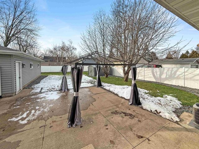 804 JOHN STREET, Menasha, WI 54952