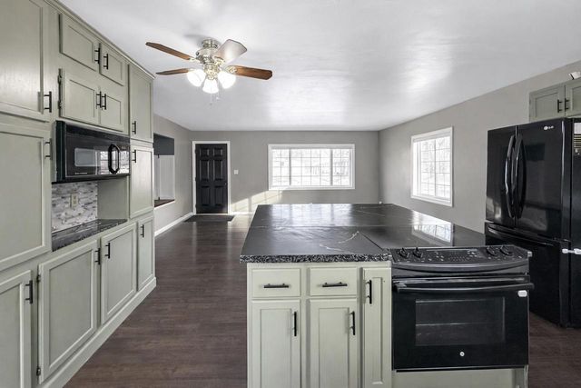 804 JOHN STREET, Menasha, WI 54952