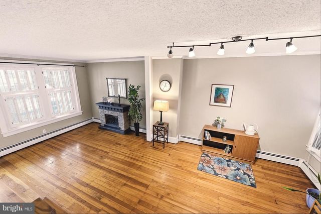 42 E WALL ST, Bethlehem, PA 18018