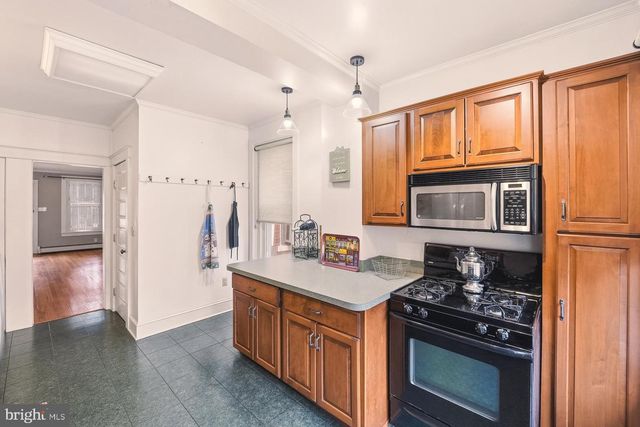 42 E WALL ST, Bethlehem, PA 18018