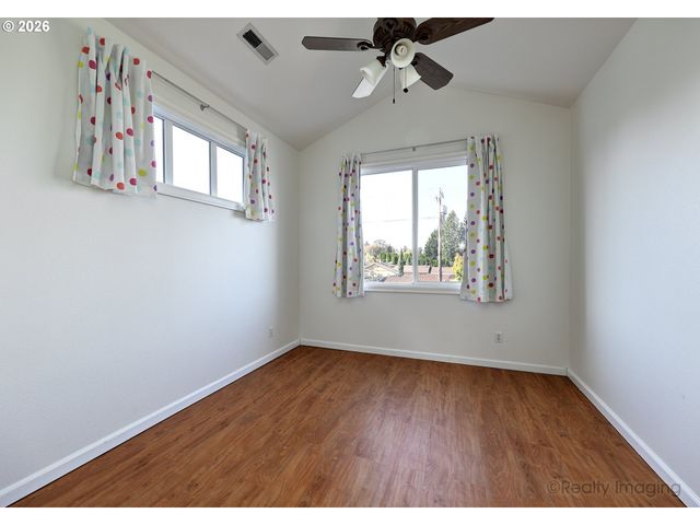 7122 Ne M L KING Blvd, Portland, OR 97211
