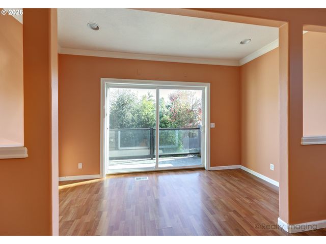 7122 Ne M L KING Blvd, Portland, OR 97211