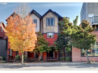 7122 Ne M L KING Blvd, Portland, OR 97211