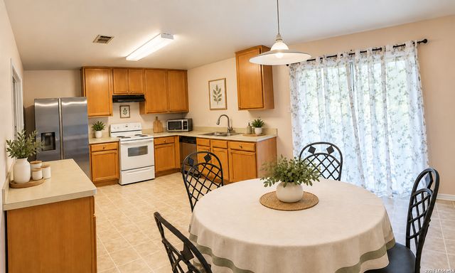 10006 Fisherman Pier, San Antonio, TX 78239