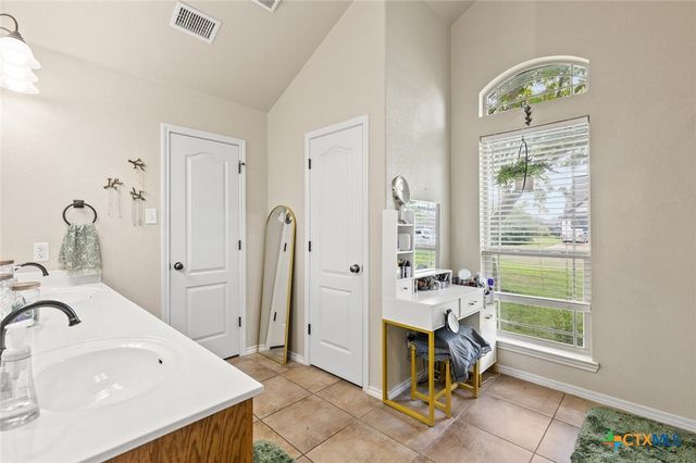 2002 Carriage House Drive, Temple, TX 76502