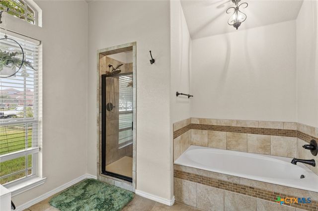 2002 Carriage House Drive, Temple, TX 76502