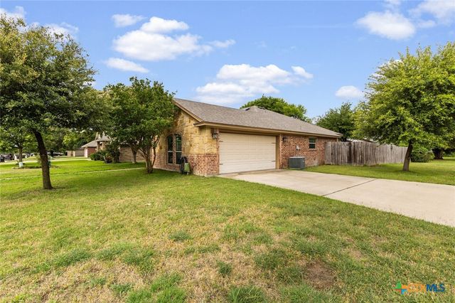 2002 Carriage House Drive, Temple, TX 76502