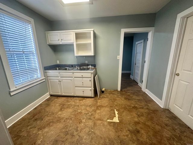 2012 Martin Street, Conway, AR 72034