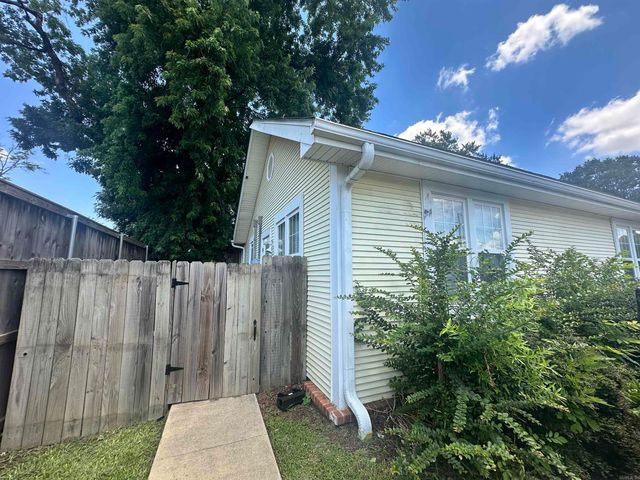 2012 Martin Street, Conway, AR 72034