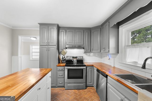 107 Dixie Avenue, Sylvania, GA 30467